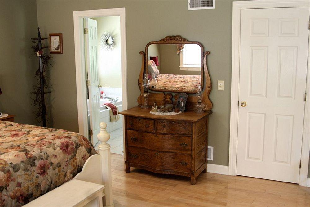 Hammer Creek Hideaway B&B ลิทิทซ์ ภายนอก รูปภาพ
