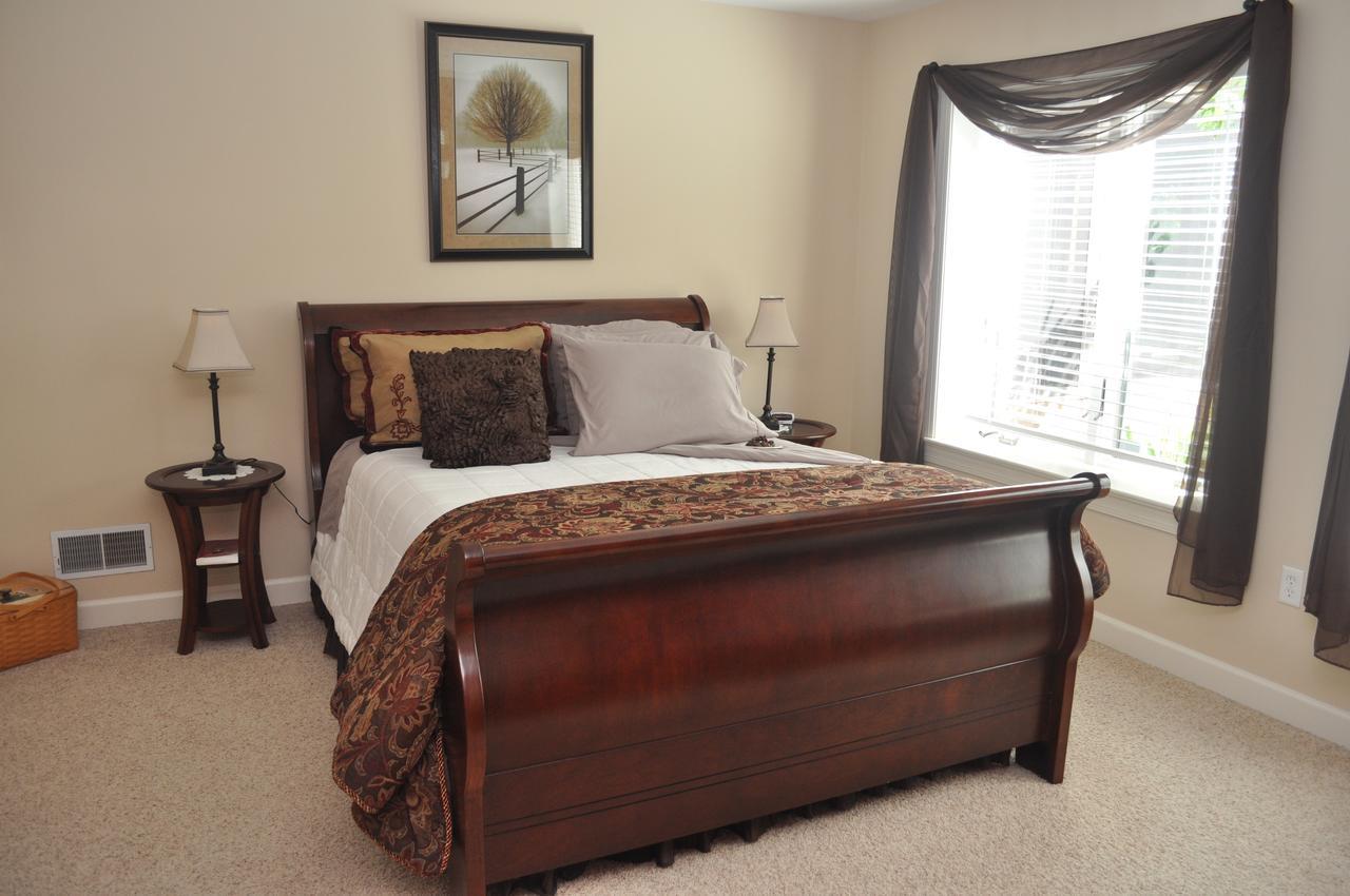 Hammer Creek Hideaway B&B ลิทิทซ์ ภายนอก รูปภาพ